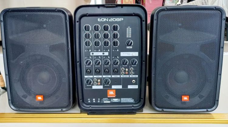 ขาย JBL EON208P แถมไมค์ 2 ชุด
