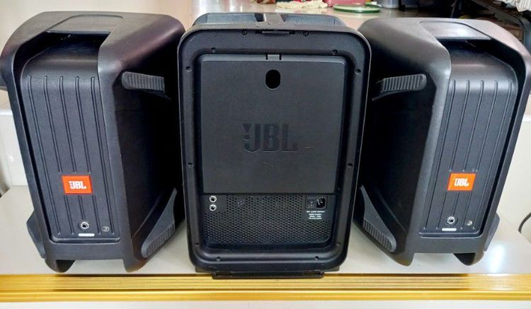ขาย JBL EON208P แถมไมค์ 2 ชุด (สนใจ โทร. 0929252532 ,Line id : yodsaphat.r) รูปที่ 3