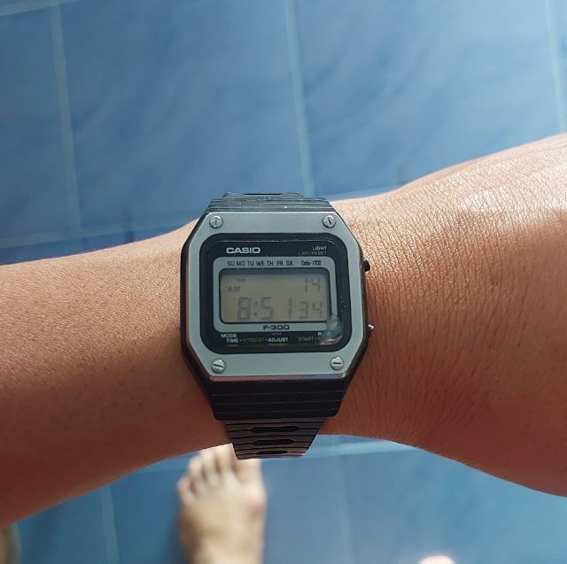 ขายCasioตัวหายากปี 1983 DIGITAL CASIO 110F-300 สภาพใช้งานได้เต็มร้อยของส่วนตัวตกทอด