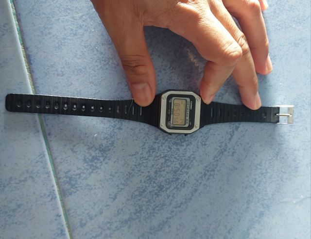 ขายCasioตัวหายากปี 1983 DIGITAL CASIO 110F-300 สภาพใช้งานได้เต็มร้อยของส่วนตัวตกทอด รูปที่ 3