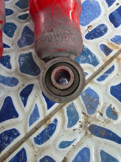 โช้คอัพ KYB SUPER RED