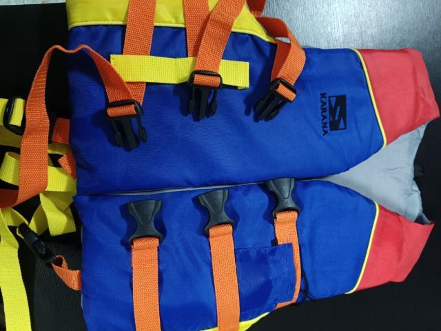 เสื้อชูชีพ KARANA รุ่นมาตรฐาน ไซส์ S สำหรับเด็กและผู้หญิง (รองรับน้ำหนัก 45 กก.) รูปที่ 4