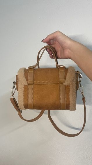 กระเป๋าสะพายใบเล็ก รูปที่ 2