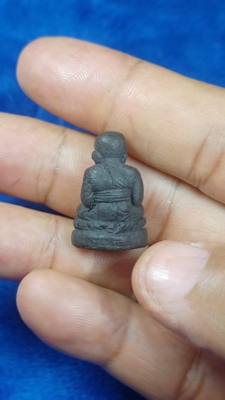 รูปลอยองค์ หลวงปู่ทวดเนื้อว่าน วัดสะบ้าย้อย รุ่นเครื่องบินตกที่เสิ่นเจิ้น พ.ศ.2539 รูปที่ 2