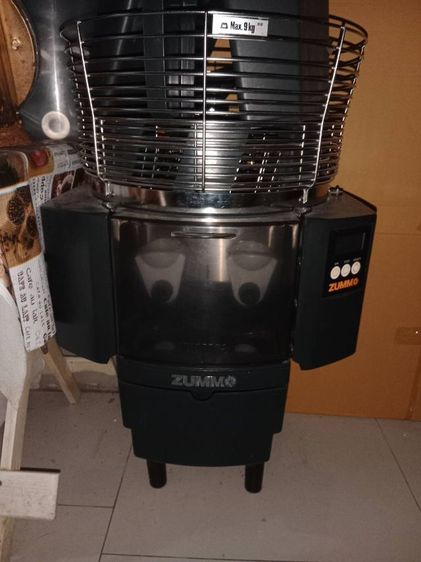 เครื่องคั้นน้ำส้มอัตโนมัติ Zummo 