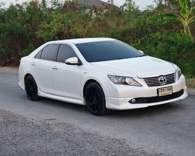 Toyota Camry 2013 2.0 G Extremo Sedan เบนซิน ไม่ติดแก๊ส เกียร์อัตโนมัติ ขาว รูปที่ 2