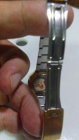 Mido Commander 
Vintage 1980s 
Automatic ( women )

- เครื่องเดินปกติ ใช้งานได้จริง
- วินเทจแท้ Swiss Made
- ใส่ใช้งานได้ทุกวัน

 รูปที่ 6