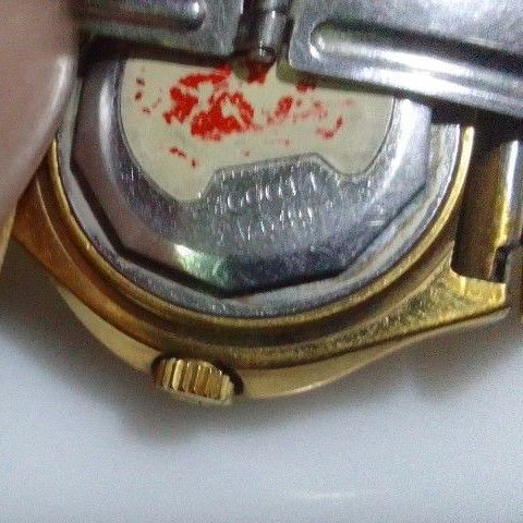 Mido Commander 
Vintage 1980s 
Automatic ( women )

- เครื่องเดินปกติ ใช้งานได้จริง
- วินเทจแท้ Swiss Made
- ใส่ใช้งานได้ทุกวัน

 รูปที่ 13