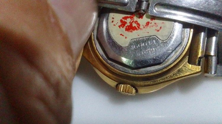 Mido Commander 
Vintage 1980s 
Automatic ( women )

- เครื่องเดินปกติ ใช้งานได้จริง
- วินเทจแท้ Swiss Made
- ใส่ใช้งานได้ทุกวัน

 รูปที่ 14