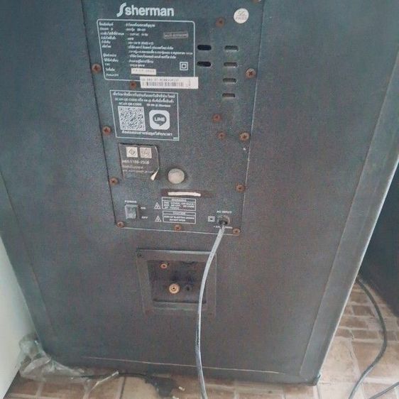 เป็นลำโพงครับ 4 ตู้ พร้อมมิกเซอร์อีคาร์เซอร์เล่นบลูทูธได้ USB ได้