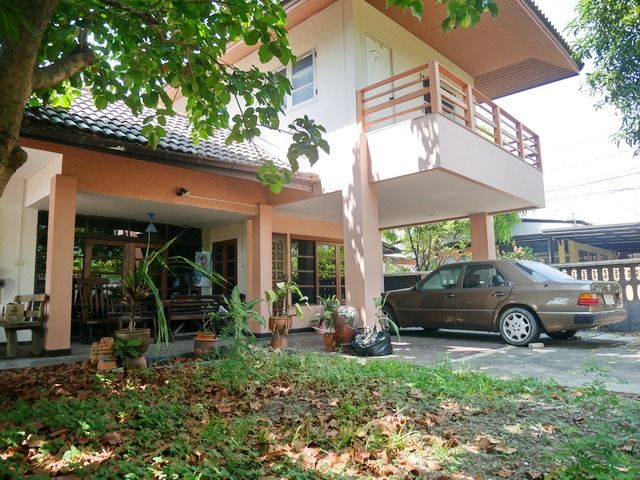 ไม่มี สร้างเสร็จก่อน 2010 ขายบ้านเดี่ยว หมู่บ้านสี่ไชยทอง3 ซอย แจ้งวัฒนะ-ปากเกร็ด 24 ถนนแจ้งวัฒนะ ตำบลบางตลาด อำเภอปากเกร็ด นนทบุรี  ใกล้ห้างเซ็นทรัล แจ้งวัฒนะใกล้ รูปที่ 2