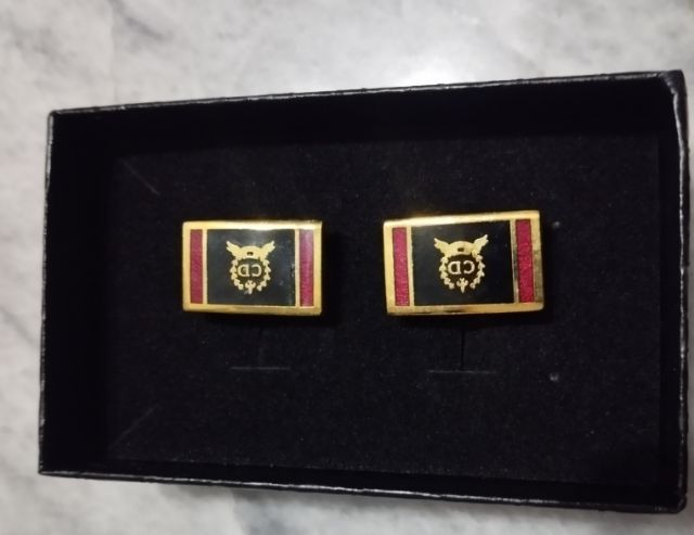 กระดุมสูท cufflinks  dior แท้สวย รูปที่ 3
