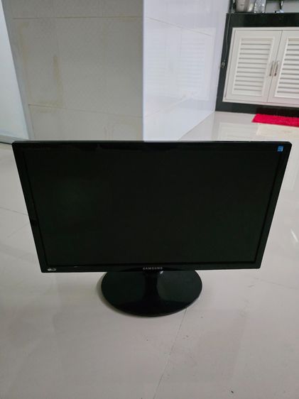 ของเก่าเก็บ จอคอม ใหญ่ เก่าเก็บเดิมๆ ไม่ค่อยใช้ ใช้งานน้อย ขายตามสภาพพร้อมส่ง ครับ