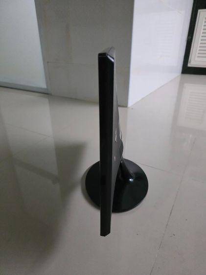 ของเก่าเก็บ จอคอม ใหญ่  เก่าเก็บเดิมๆ ไม่ค่อยใช้  ใช้งานน้อย ขายตามสภาพพร้อมส่ง ครับ  รูปที่ 3