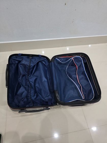 ของเก่าเก็บกระเป๋า กระเป๋าเดินทาง สภาพดี   ตั้งไว้ไม่ได้ใช้  ขายตามสภาพ พร้อมส่งครับ รูปที่ 9