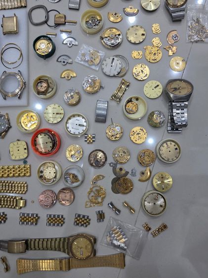 อะไหล่นาฬิกา ขายเหมาๆ ของ เก่าเก็บ หายาก ต้องการขายเหมาๆ ทั้งหมด ยก ยี่ห้อ ดีๆ ทั้งนั้น OMEGA -ROLEX -LONGINES -MIDO และอื่นๆ อีกหลายยี่ห้อ  รูปที่ 8