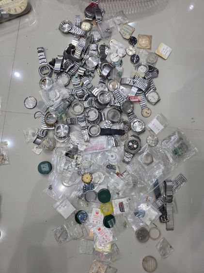 อะไหล่นาฬิกา ขายเหมาๆ ของ เก่าเก็บ หายาก ต้องการขายเหมาๆ ทั้งหมด ยก ยี่ห้อ ดีๆ ทั้งนั้น OMEGA -ROLEX -LONGINES -MIDO และอื่นๆ อีกหลายยี่ห้อ  รูปที่ 5