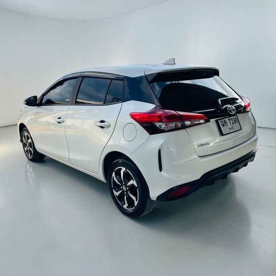 Toyota Yaris 2023 1.2 Smart Sedan เบนซิน เกียร์อัตโนมัติ ขาว รูปที่ 2