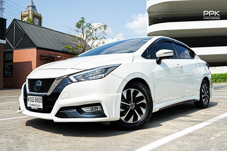 รถ Nissan Almera 1.0 V สี ขาว