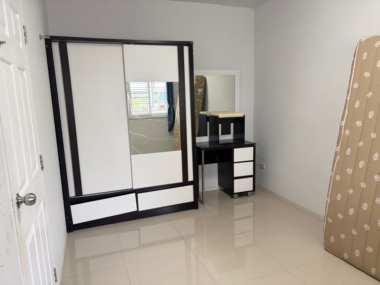 มีบางส่วน ใช่ ทาวน์โฮม บ้านสบาย รูปที่ 2