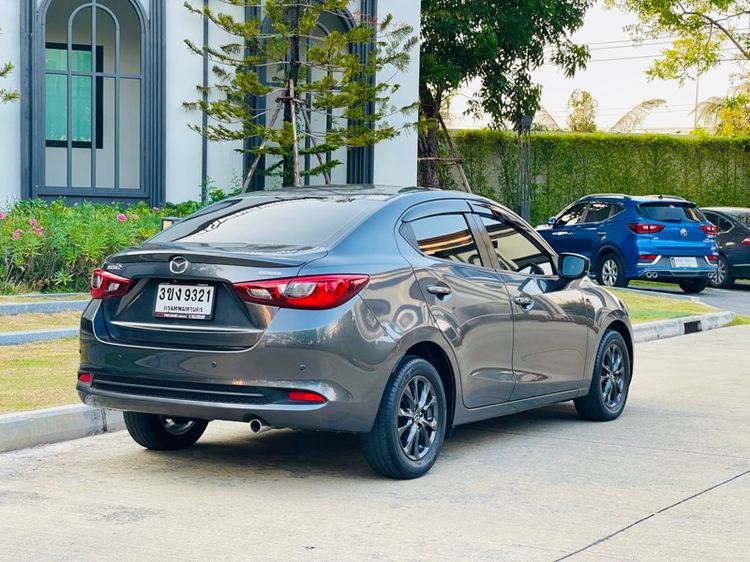 Mazda Mazda 2 2022 1.3 Skyactiv-G S Leather Sedan Sedan เบนซิน ไม่ติดแก๊ส เกียร์อัตโนมัติ เทา รูปที่ 4