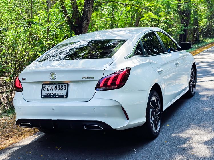 MG MG5 2022 1.5 C Sedan เบนซิน ไม่ติดแก๊ส เกียร์อัตโนมัติ ขาว รูปที่ 3