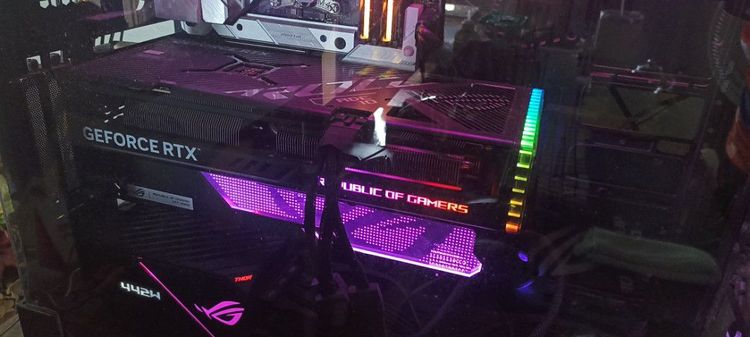 ขาย asus rtx 4070ti super 16 gb สีดำ กล่องอุปกรณ์ครบ มีประกัน 1บวก1 ปี มันจะบวกอีก 1 ปี หลังจากวันที่ผมประกาศไปราวๆ25-28 วัน ถามเพิ่มได้ครับ รูปที่ 5