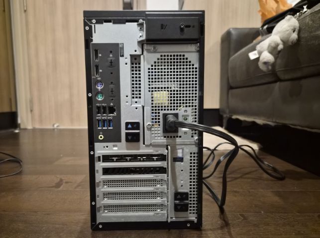 Dell precision 3650 i9 11900 Ram 32 gb Rom 2TB มีการ์ดจอ แยก มือสองสภาพ 95 เปอร์เซนต์ รูปที่ 2