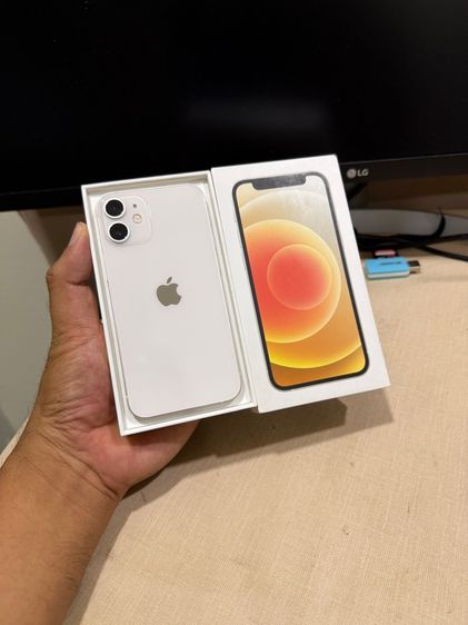 128 GB iPhone 12 mini 128GB White เครื่องศูนย์แท้ จอแท้ เดิมๆ กล้องสวย สแกนหน้าปกติ สอบถามได้คัฟ