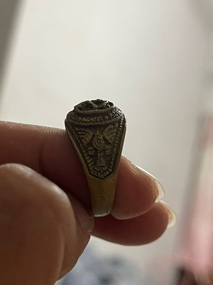 แหวนหลวงพ่อคูณ ปริสุทโธ รูปที่ 2