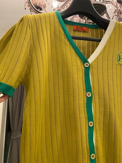 แอร์เมส เสื้อแขนสั้น สภาพใหม่เอี่ยม เนื้อผ้านุ่มใส่สบาย รูปที่ 5