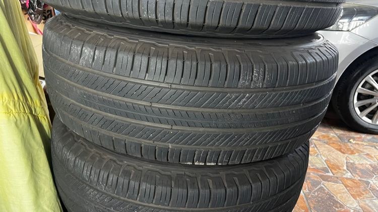 แยกซื้อได้   ล้อเดิมFortuner 16 น๊อตล้อครบ ยาง Michelin Suv plus 265-70r16 ปลายปี 2023 รูปที่ 14