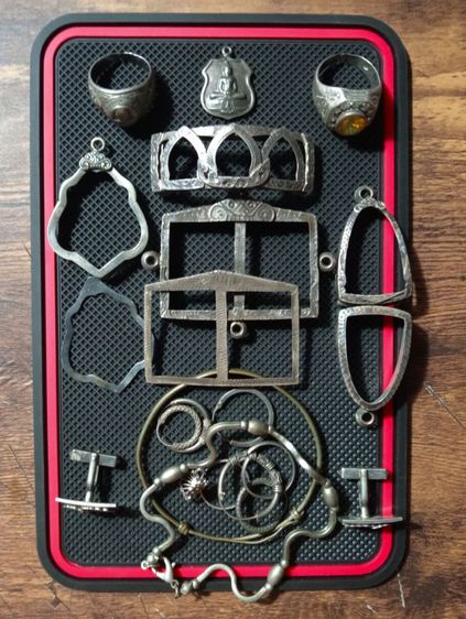 กรัมละ 70 บาทเนื้อเงินแท้81.78 กรัม 5,700-เก่าโบราณสภาพเยี่ยม