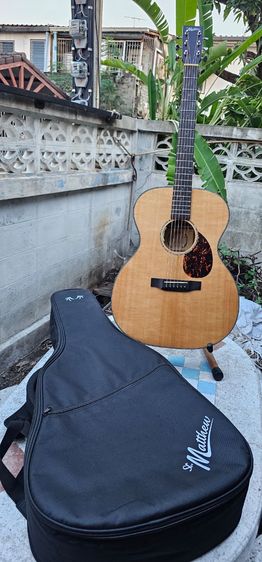 Acoustic Electric St Matthaw OM-1E Plus
