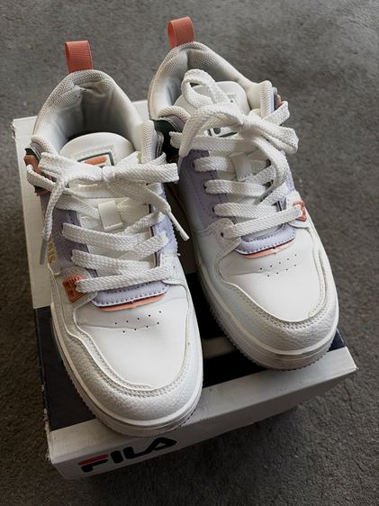 รองเท้า FILA รูปที่ 2