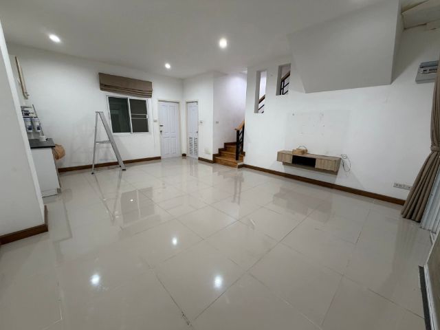 ให้เช่า❗️หมู่บ้านสุชารีวิลล์ โกสุมรวมใจ ซอย 42
