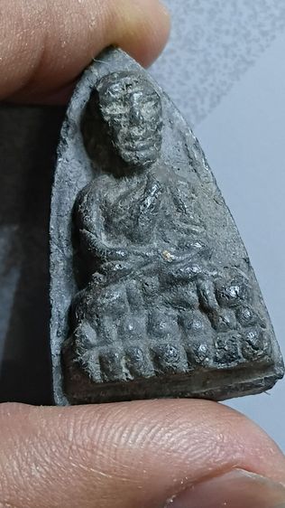 หลวงปู่ทวดเนื้อว่าน ด้านหลังฝังสมเด็จโต รุ่นสยามนิมิตร ปี 2401 กรุวัดพระแก้ววังหน้า รูปที่ 5