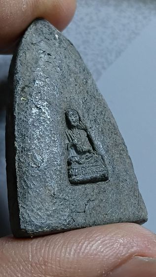 หลวงปู่ทวดเนื้อว่าน ด้านหลังฝังสมเด็จโต รุ่นสยามนิมิตร ปี 2401 กรุวัดพระแก้ววังหน้า รูปที่ 6