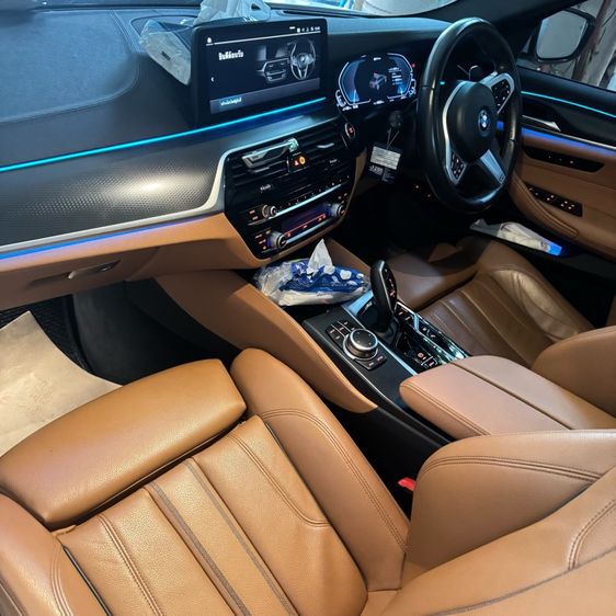 BMW Series 5 2022 530e Sedan เบนซิน ไม่ติดแก๊ส เกียร์อัตโนมัติ ขาว รูปที่ 2