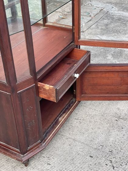 ตู้โชว์ไม้สักเก่าโบราณ รูปที่ 4