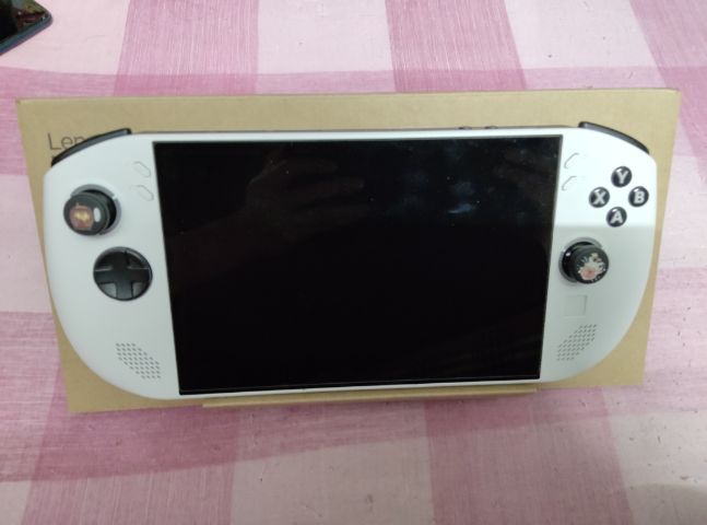 ขาย Lenovo legion go s มือสองพร้อมกระเป๋า เมาส์ คีย์บอร์ด รูปที่ 3