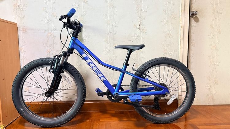 TREK Precaliber 20 7-Speed Boys สี Alpine Blue