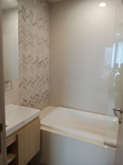 ตกแต่งครบ Sansiri 2022 ไม่อนุญาต ไม่ใช่ Condo for Rent – Oka Haus Sukhumvit 36 (Near BTS Thonglor) รูปที่ 4