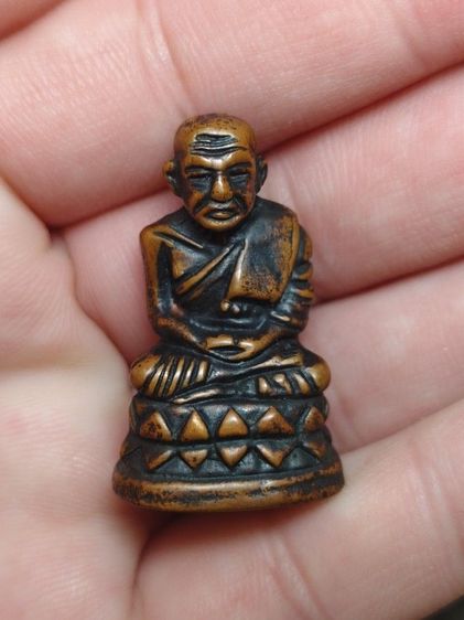 รูปหล่อหลวงปู่ทวด