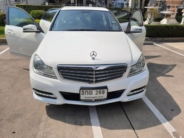 รถ Mercedes-Benz C-Class C220 CDI สี ขาว