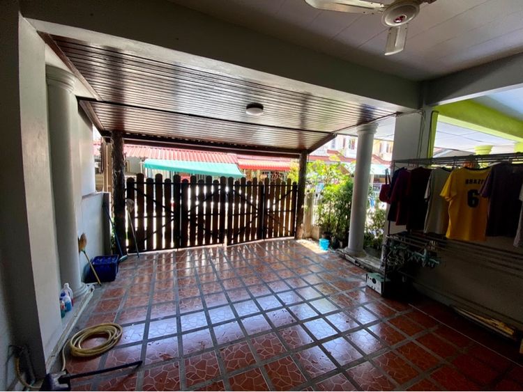 ใช่ ขายด่วน บ้านทาวน์เฮาส์ 2 ชั้น มบ.กานดา กม.23 รูปที่ 4