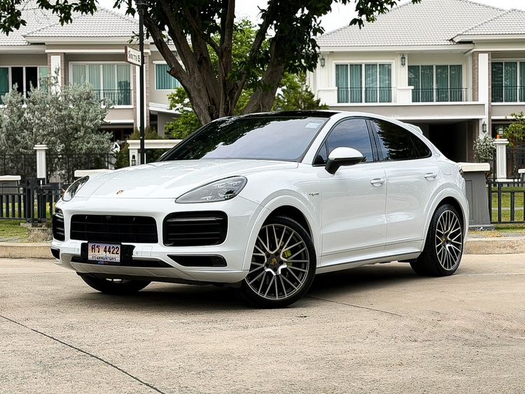 รถ Porsche Cayenne 3.0 E-Hybrid Coupé 4WD สี ขาว