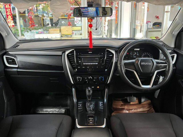 Isuzu MU-X 2021 1.9 Active 2WD Pickup ดีเซล ไม่ติดแก๊ส เกียร์อัตโนมัติ เทา รูปที่ 4