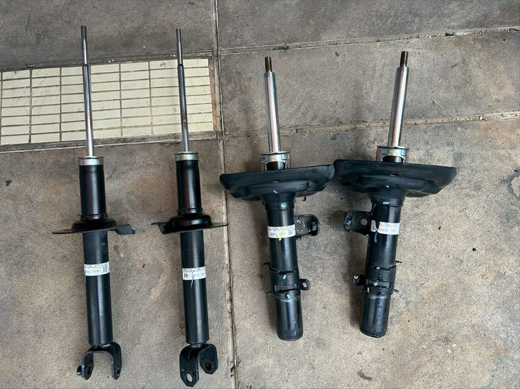 ขายโช๊คเดิมศูนย์แท้ Accord G9