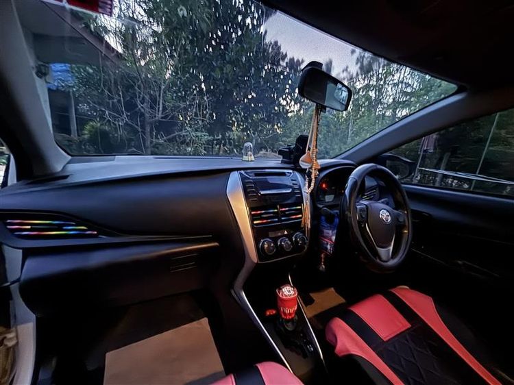 Toyota Yaris ATIV 2020 1.2 Entry Sedan เบนซิน ไม่ติดแก๊ส เกียร์อัตโนมัติ ขาว รูปที่ 4